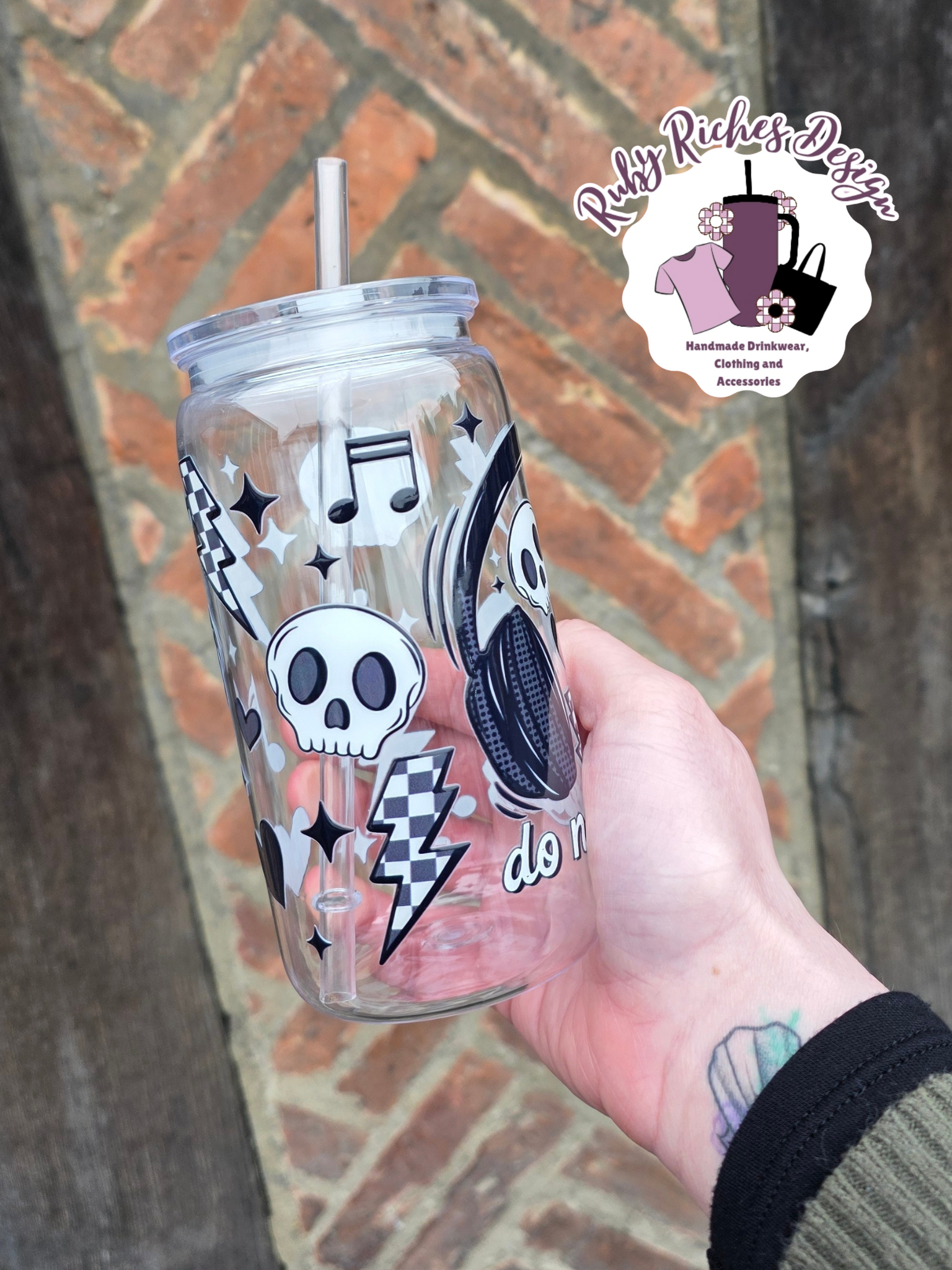 Do Not Disturb Headphones Theme Plastic Tumbler